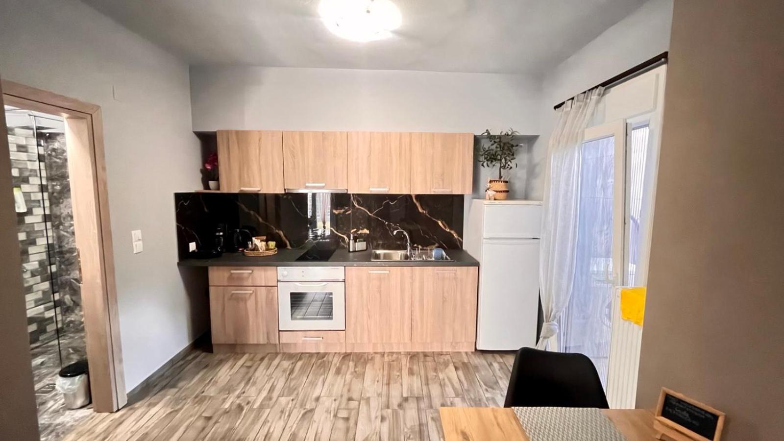 Ria'S Gardenview Apartment Ioannina Exterior foto
